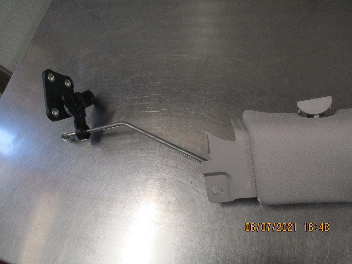Peugeot Panther/Citroen Belingo Genuine Rear Left Hand Sliding Door Interior Control New Part