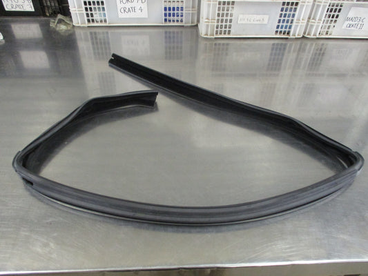 Holden Astra H Genuine Left Hand Rear Door Run Channel New Part