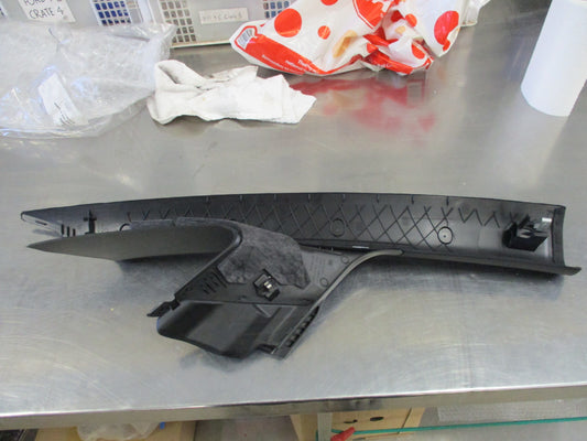 Holden Astra Genuine Windscreen Moulding New Part