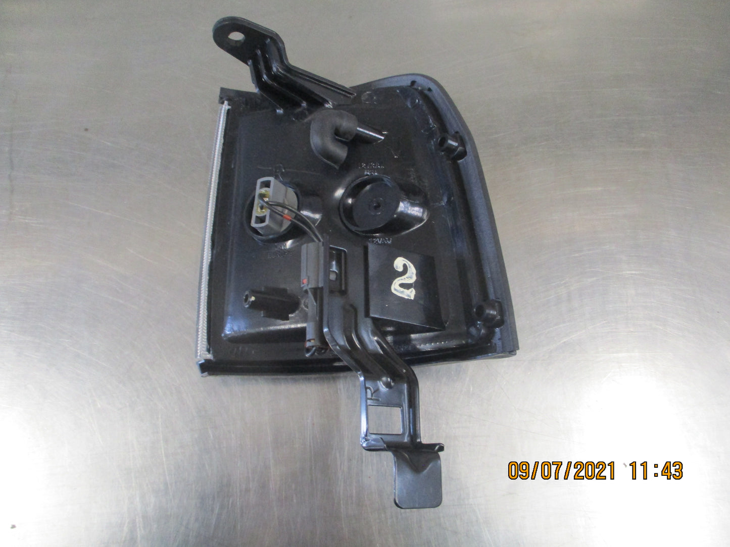 Isuzu TFR Genuine Right Hand Indicator Lamp New Part