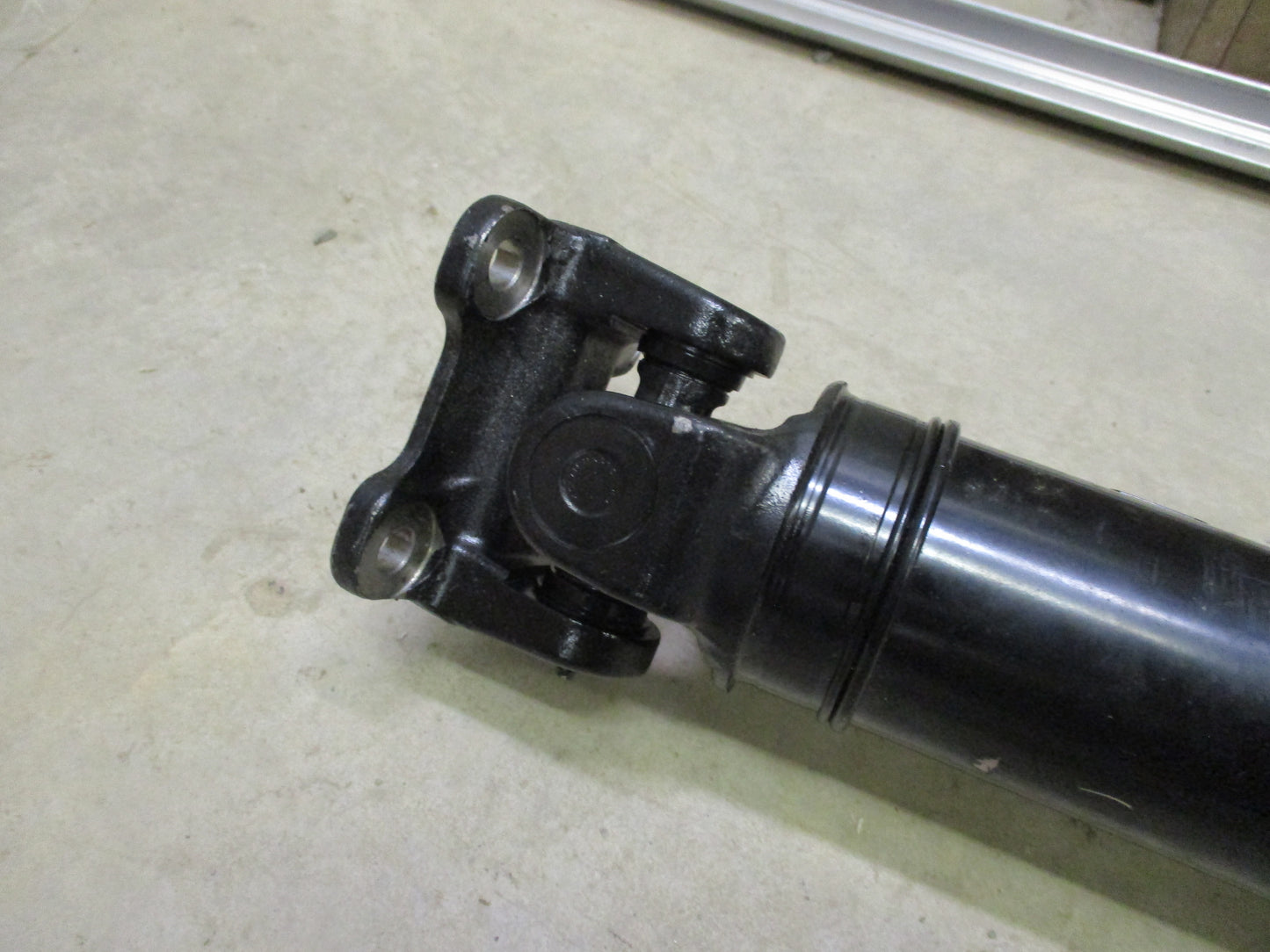 Mitsubishi MQ Triton Genuine Rear Propeller/Drive Shaft New Part