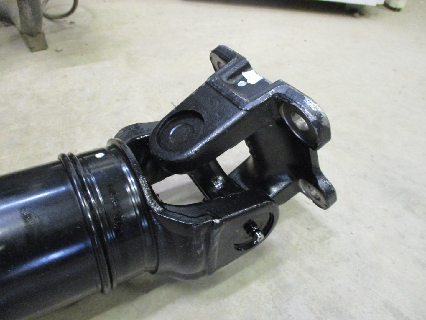 Mitsubishi MQ Triton Genuine Rear Propeller/Drive Shaft New Part