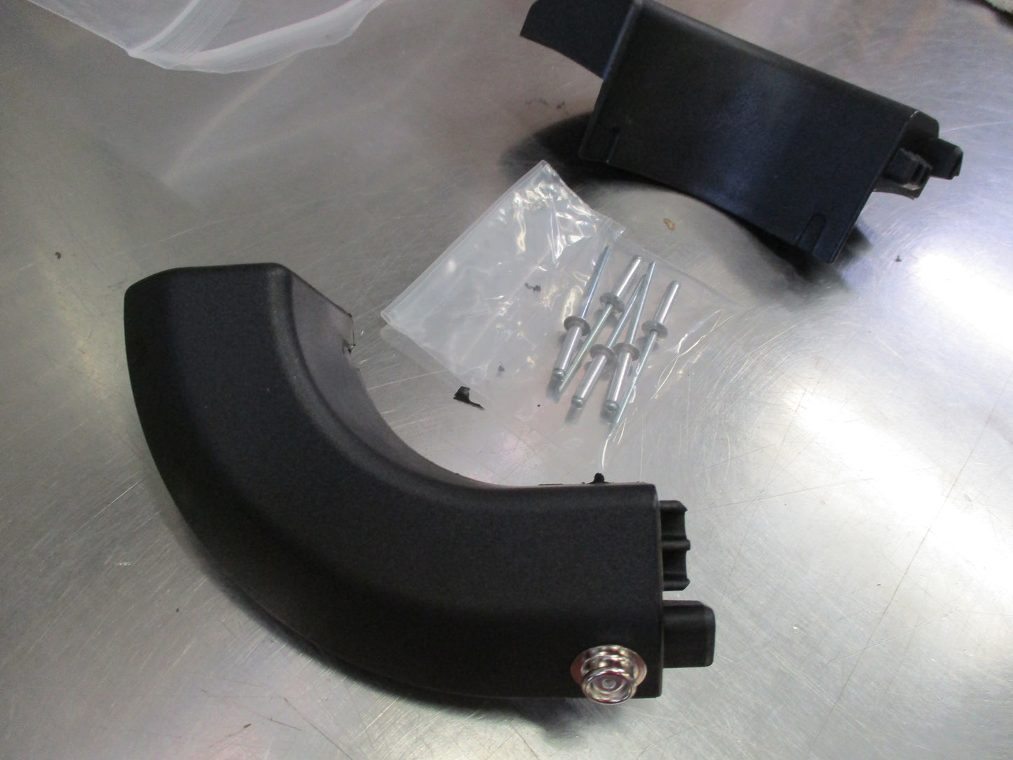 Holden RG Colorado Crew Cab Genuine Long Sports Bar Fitting Kit New Part