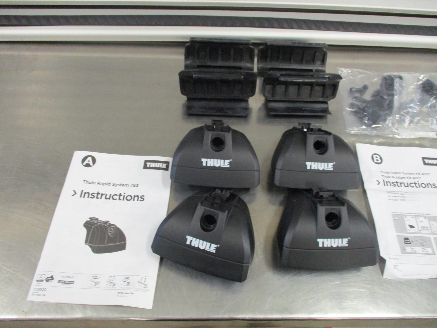 Thule EVO WingBar Kit Suits Peugeot 4008/Citroen C4/Mitsubishi ASX/RVR New Part