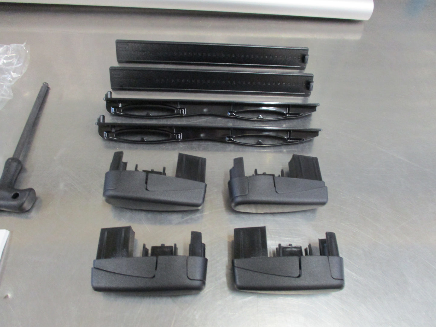 Thule EVO WingBar Kit Suits Peugeot 4008/Citroen C4/Mitsubishi ASX/RVR New Part
