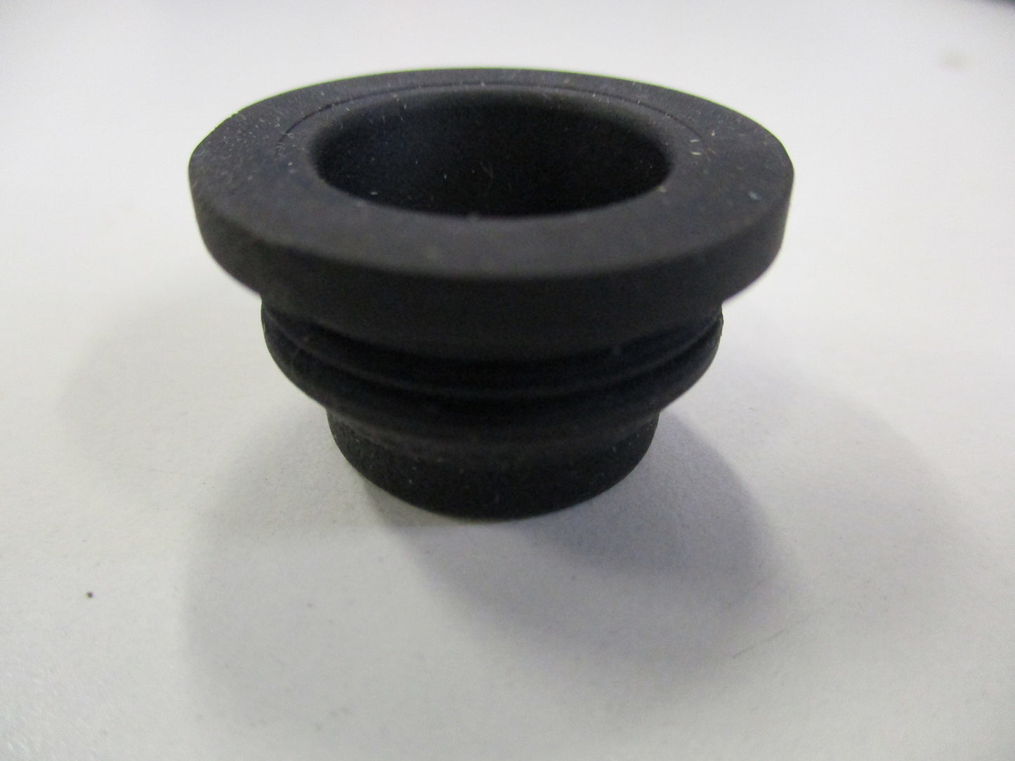 Genuine Ford Falcon Coolant Sensor Grommet New Part