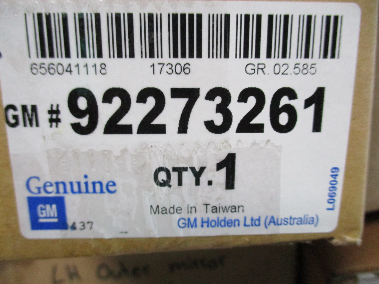 Holden VF Commodore Genuine Right Hand Chrome Indicator New Part