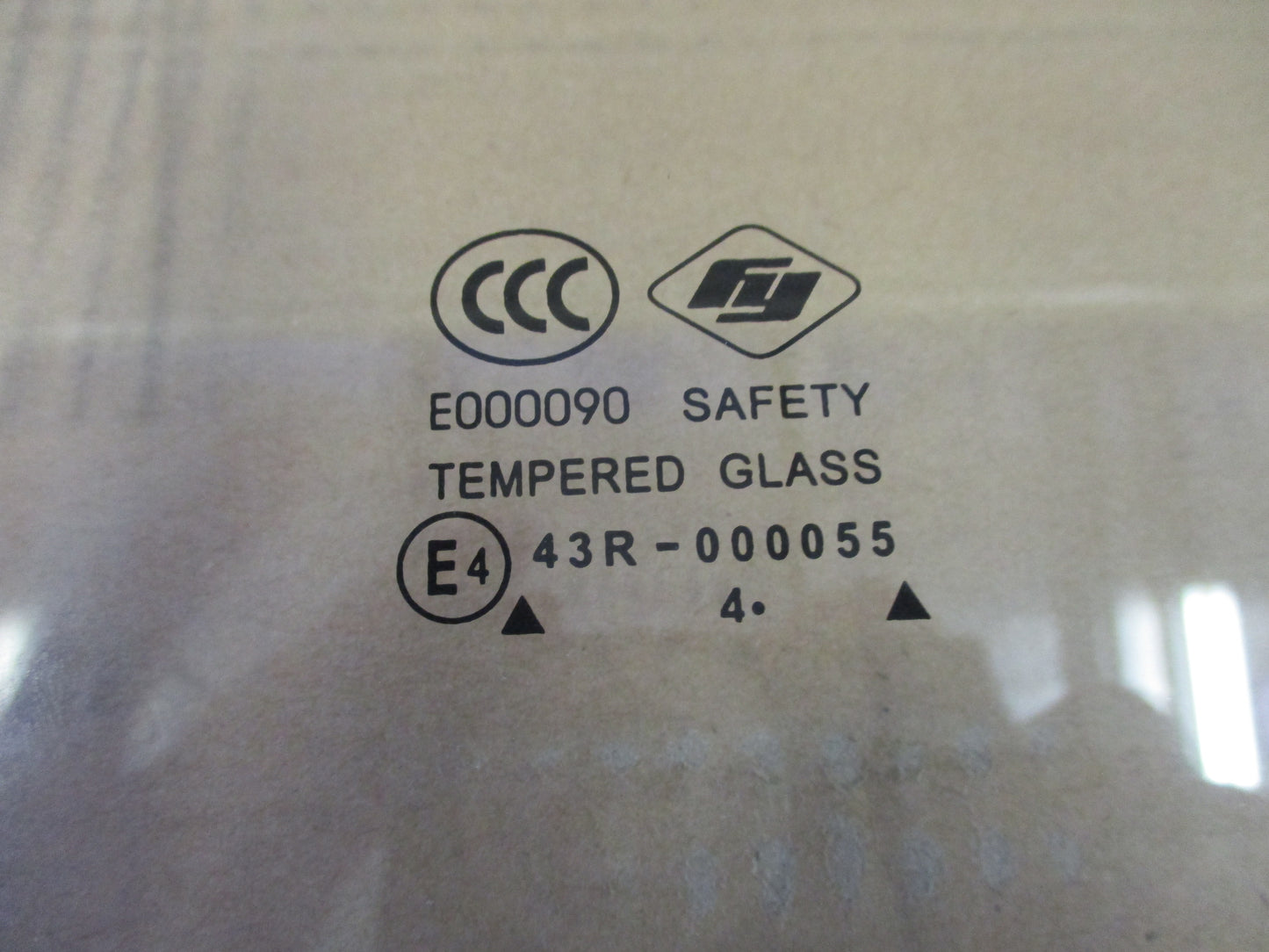 LDV G10 Genuine Right Hand Front Door Glass New Part