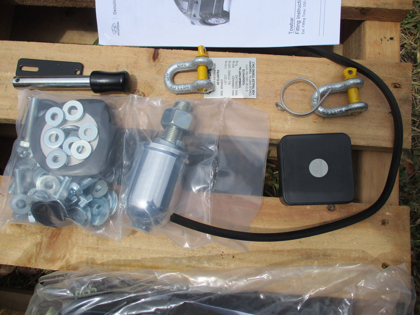 Genuine Hyundai Elantra Tow Bar Assembly Kit New Part