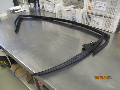 Holden J Astra Genuine Front Left Door Window Seal New Part