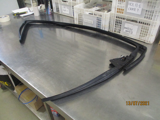Holden J Astra Genuine Front Left Door Window Seal New Part