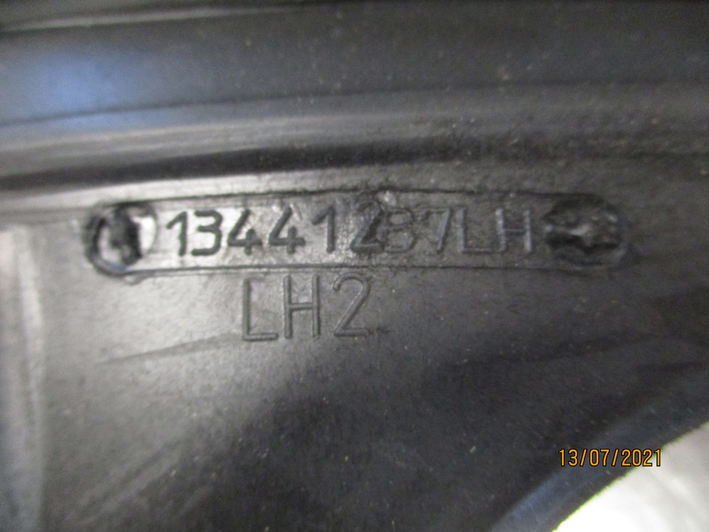 Holden J Astra Genuine Front Left Door Window Seal New Part