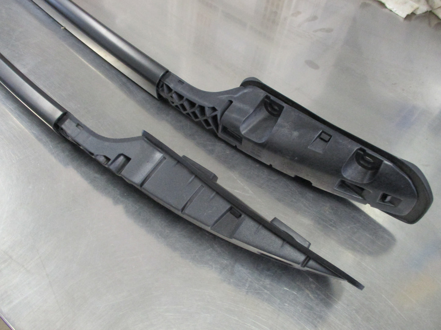Hyundai Elantra Wagon Genuine Roof Rail Pair New Part