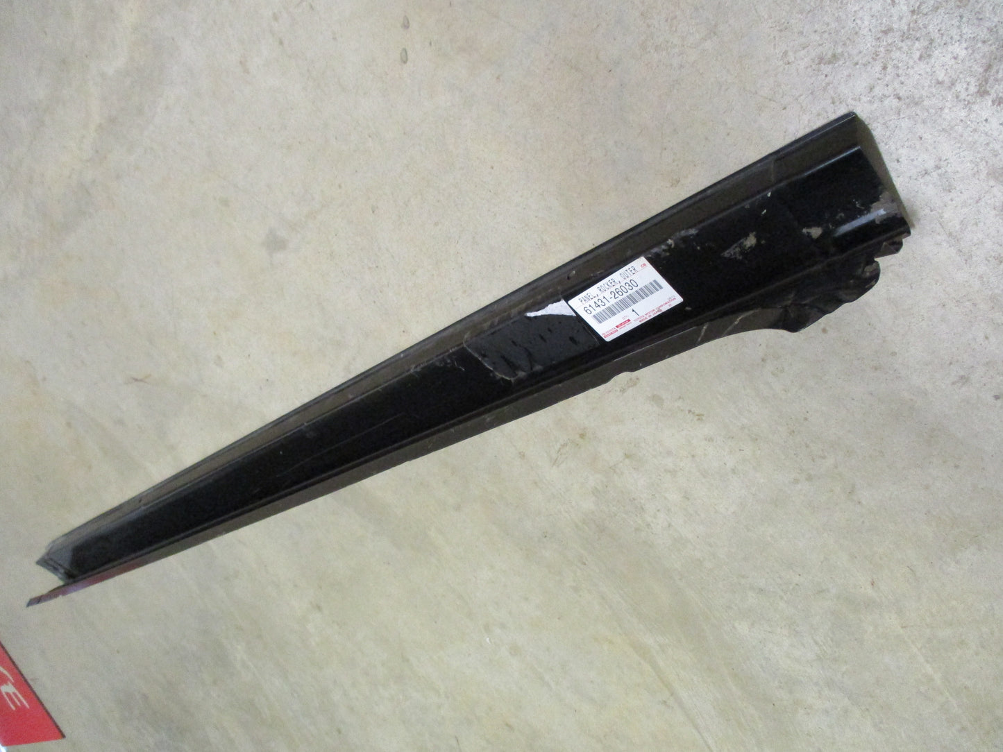 Toyota Granvia / Hiace Genuine Right Outer Rocker Panel New Part