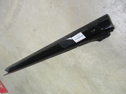 Toyota Granvia / Hiace Genuine Right Outer Rocker Panel New Part