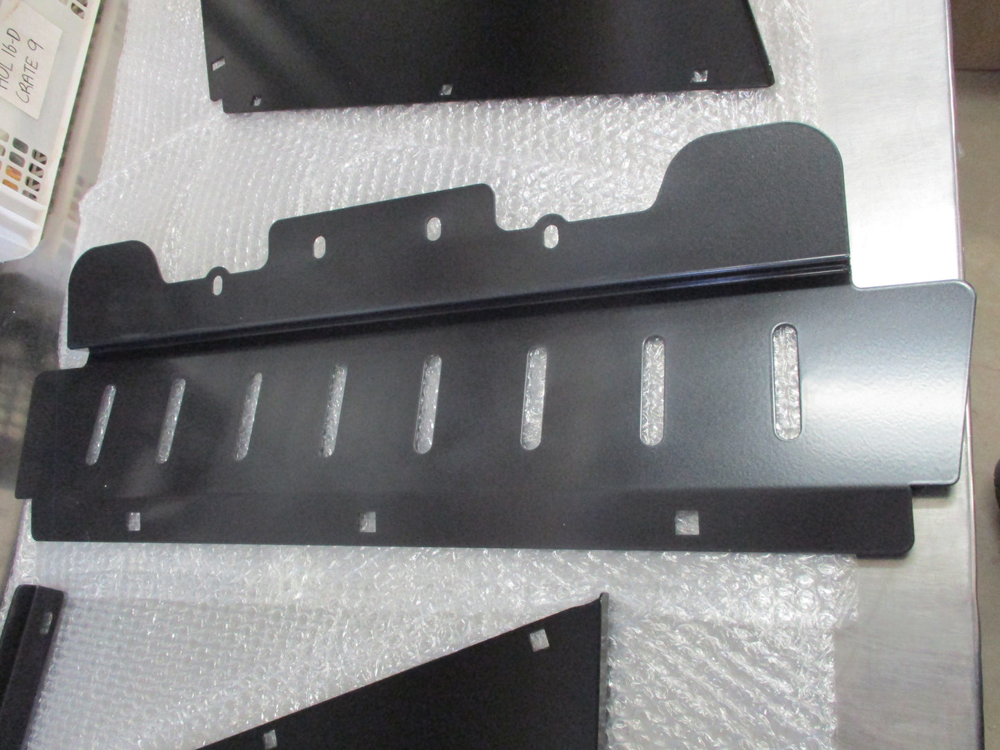 Toyota Land Cruiser 200 Series Genuine Bash Plate & Braces New Part