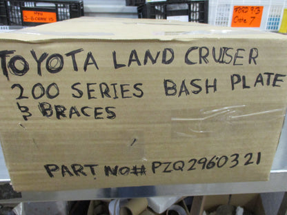 Toyota Land Cruiser 200 Series Genuine Bash Plate & Braces New Part