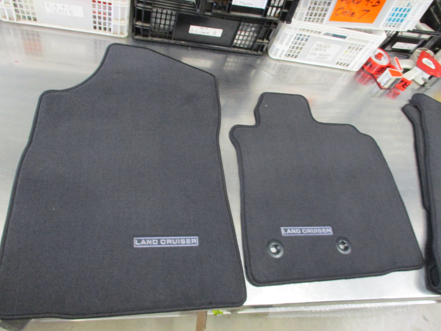 Toyota LandCruiser Genuine 200 GXL Altitude Carpet Mat Set New Part