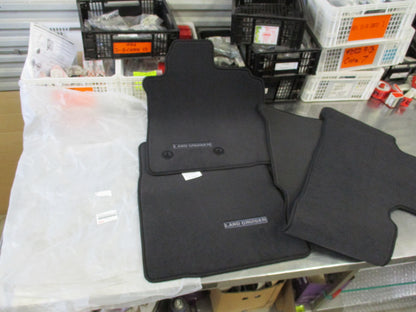 Toyota LandCruiser Genuine 200 GXL Altitude Carpet Mat Set New Part