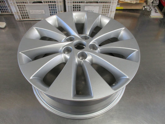 Holden Captiva Genuine 18 Inch Alloy Wheel New Part