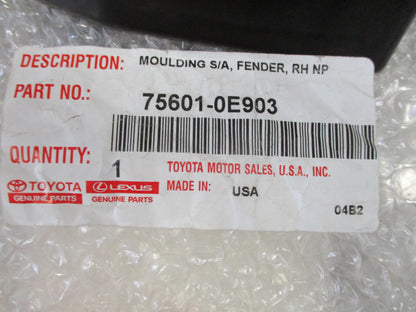 Toyota Kluger Genuine Fender Moulding Front Right New Part