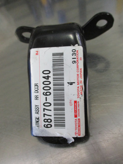 Toyota Landcruiser Genuine Rear Door Hinge Assy Lower RH New Part