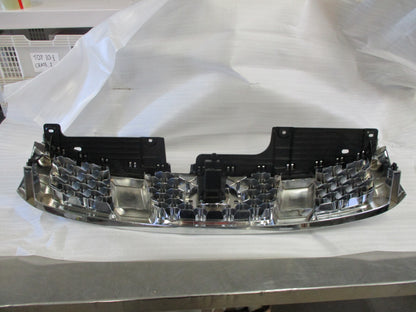 Nissan GU Patrol Series 3 Wagon Genuine Front Chrome Radiator Grille New Part