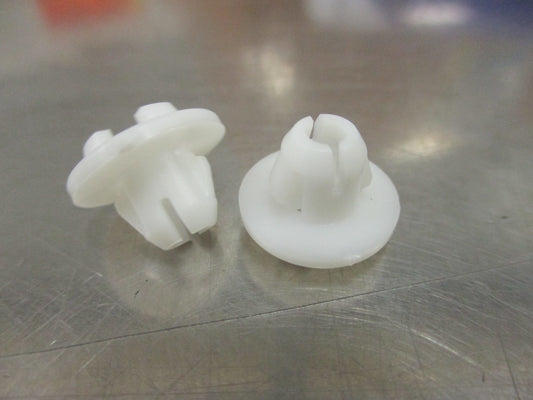 Toyota 86 and Scion Genuine Cap Clip 2 Piece LWR New Part