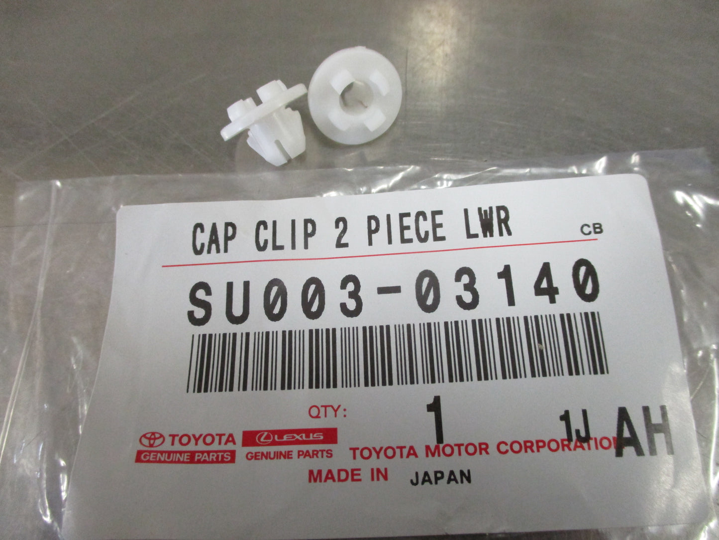 Toyota 86 and Scion Genuine Cap Clip 2 Piece LWR New Part