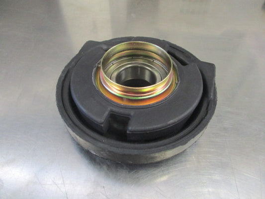 Tailshaft Centre Bearing Suits Nissan D21 Navara New Part