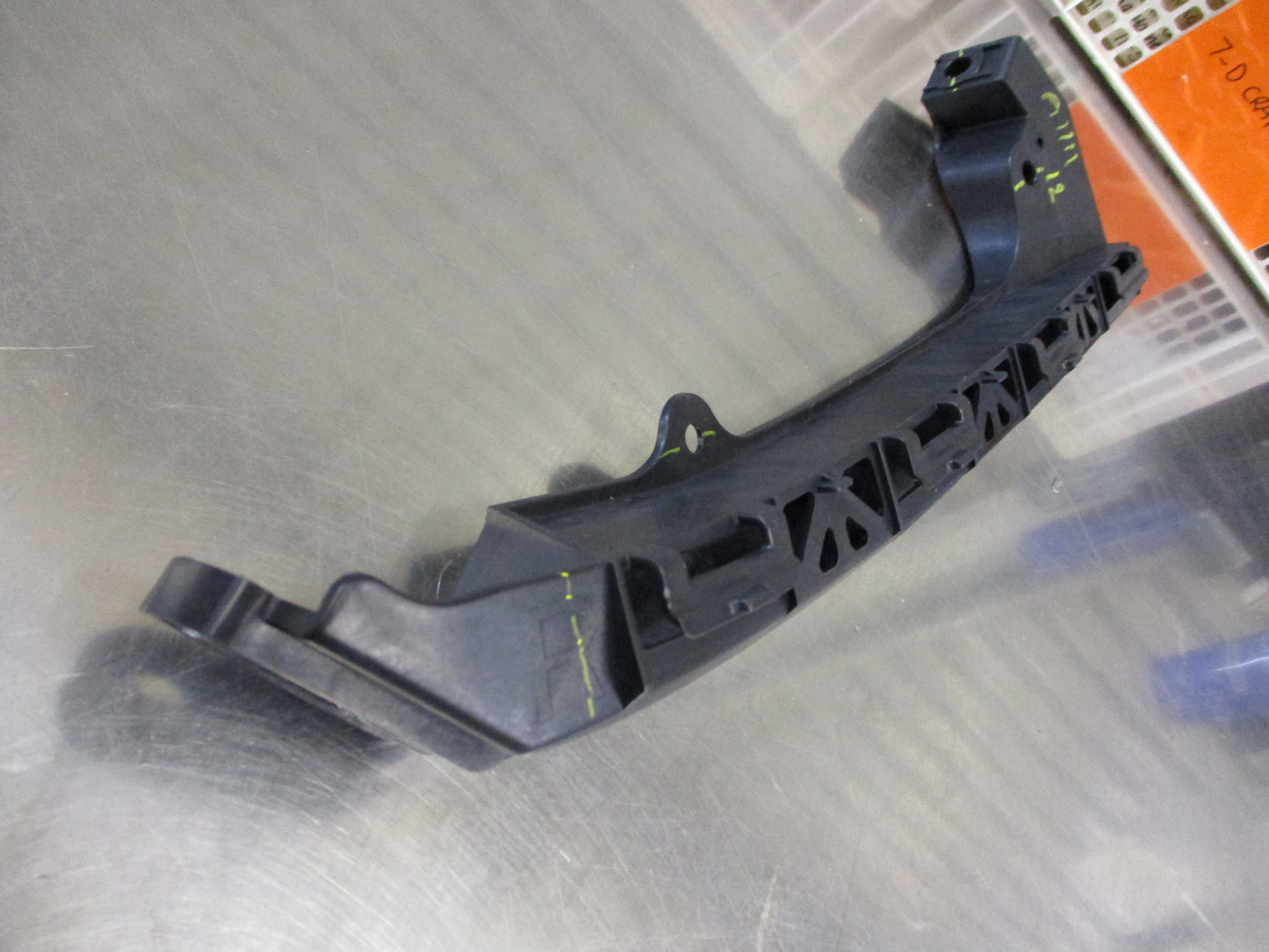 Honda Jazz Genuine Right Hand Front Headlight Bracket New Part
